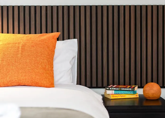 New Extended Stays-parking-sleeps5-by Fabaccommodation Сasa de vacaciones Bristol